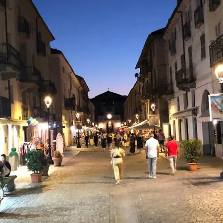 Tra Stadio E Storia - Fronte Allianz Stadium Juventus Венария-Реале