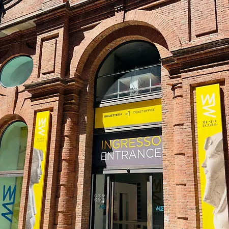 Tra Stadio E Storia - Fronte Allianz Stadium Juventus *